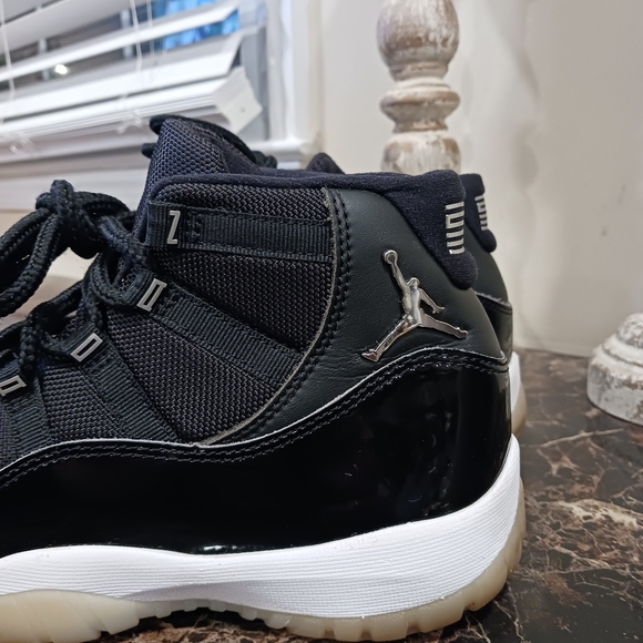 Jordan 11 Retro Jubilee Streatwear/Lifestyle Shoes Size 7 Men/8.5 Women - Picture 2 of 11
